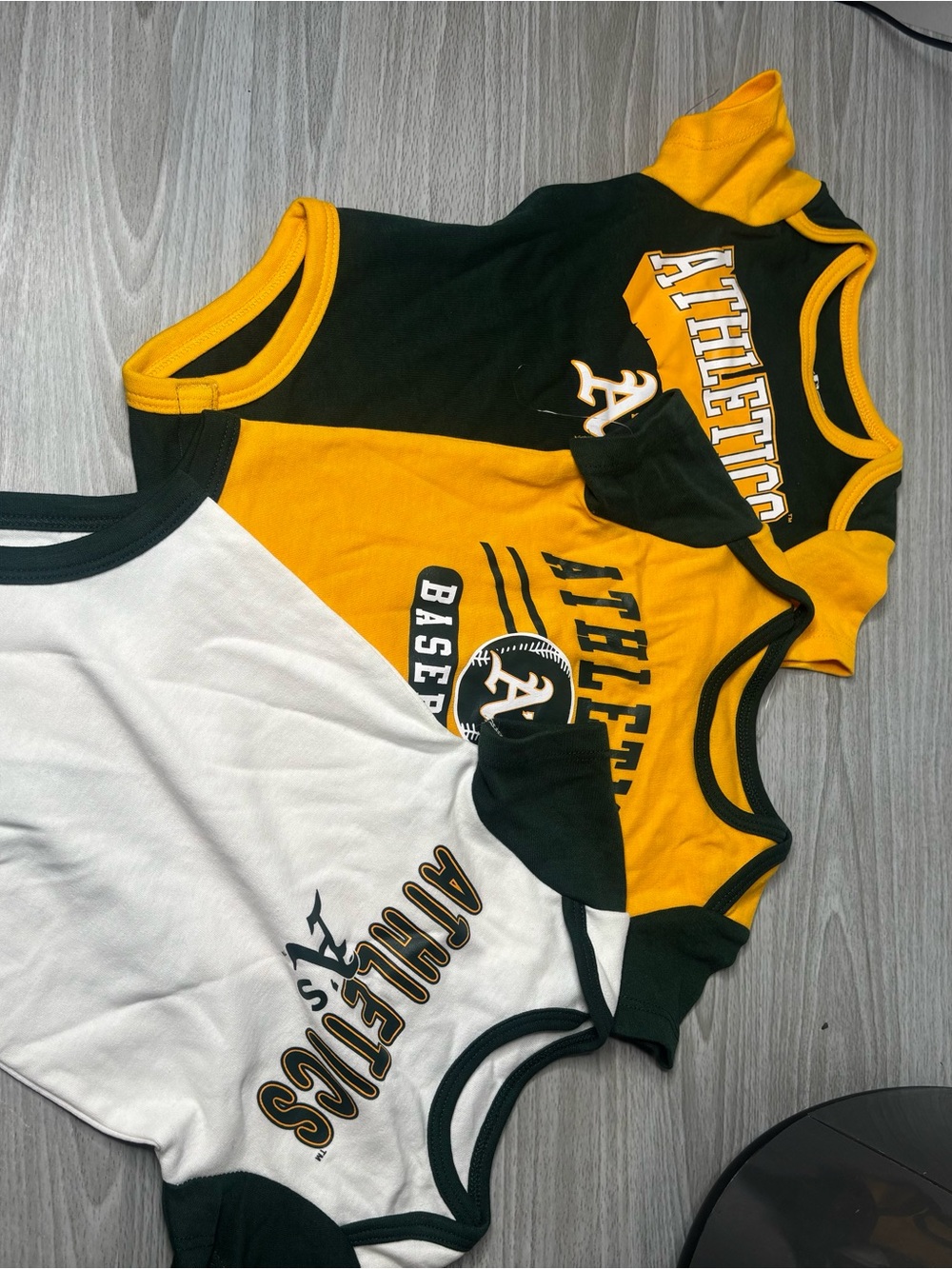 NFL baby bodies Oakland athletics set of 3 size 3-6M